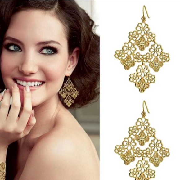 Stella & Dot Chantilly Lace Earrings